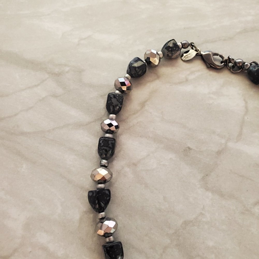 💖 Chico's Beaded Beaded Strand Hammered Pendant Necklace 💖 - Picture 7 of 12